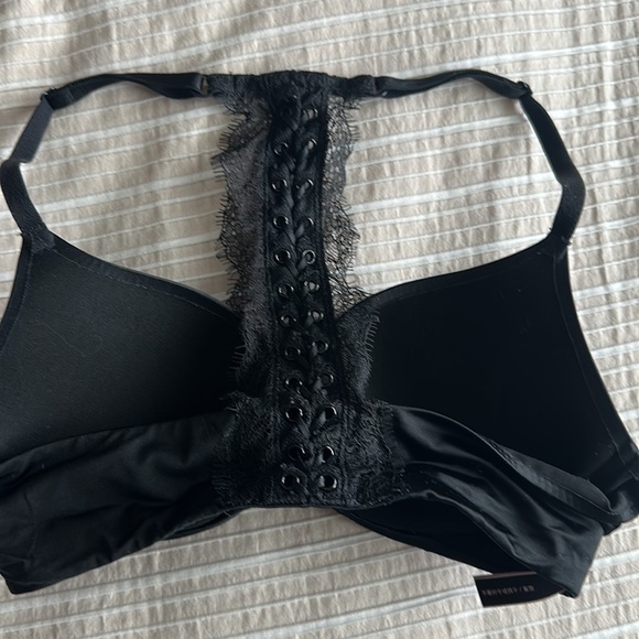 Victoria’s Secret So Obsessed Bra - Picture 2 of 3